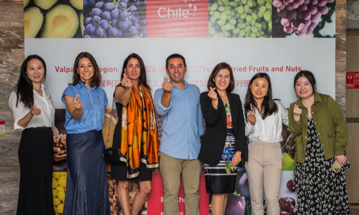 Empresas de Valparaíso promocionan sus frutas frescas y secas en China